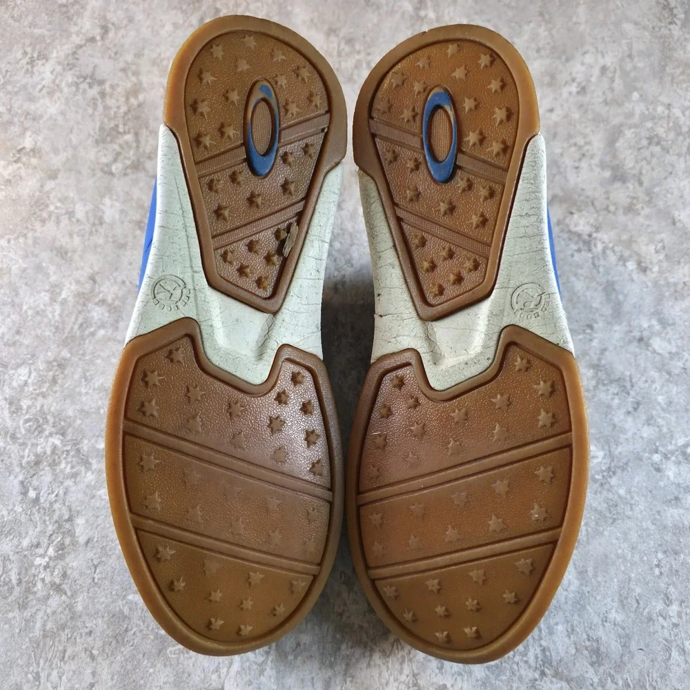 Oakley spikeless athletic